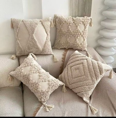 مخدة حجم صغير 45*45 (قرنة)